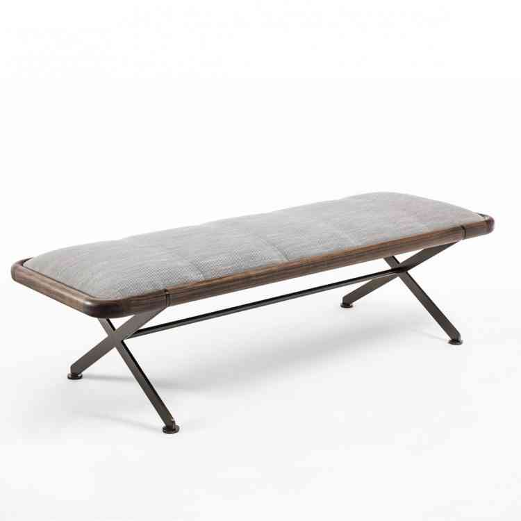 Axxia from Poradaat Pure Interiors 