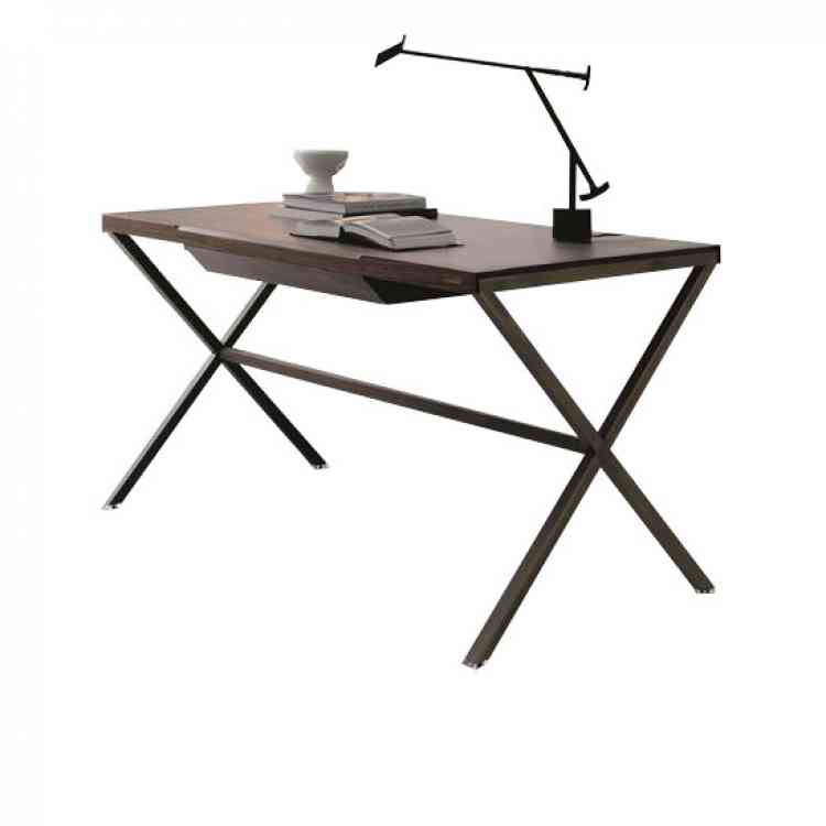 Stylo wood desk from Poradaat Pure Interiors 