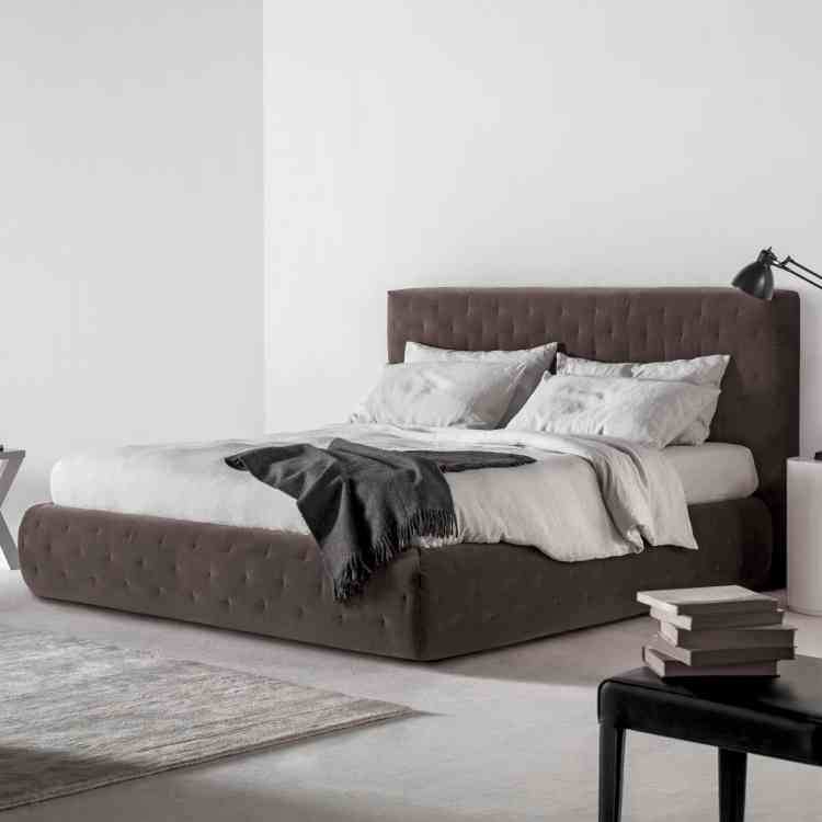 Tuyo Quilt Bed from Meridianiat Pure Interiors 