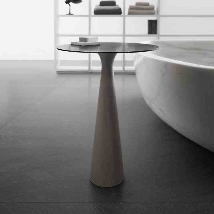Leaf Side Table from Neutraat Pure Interiors 